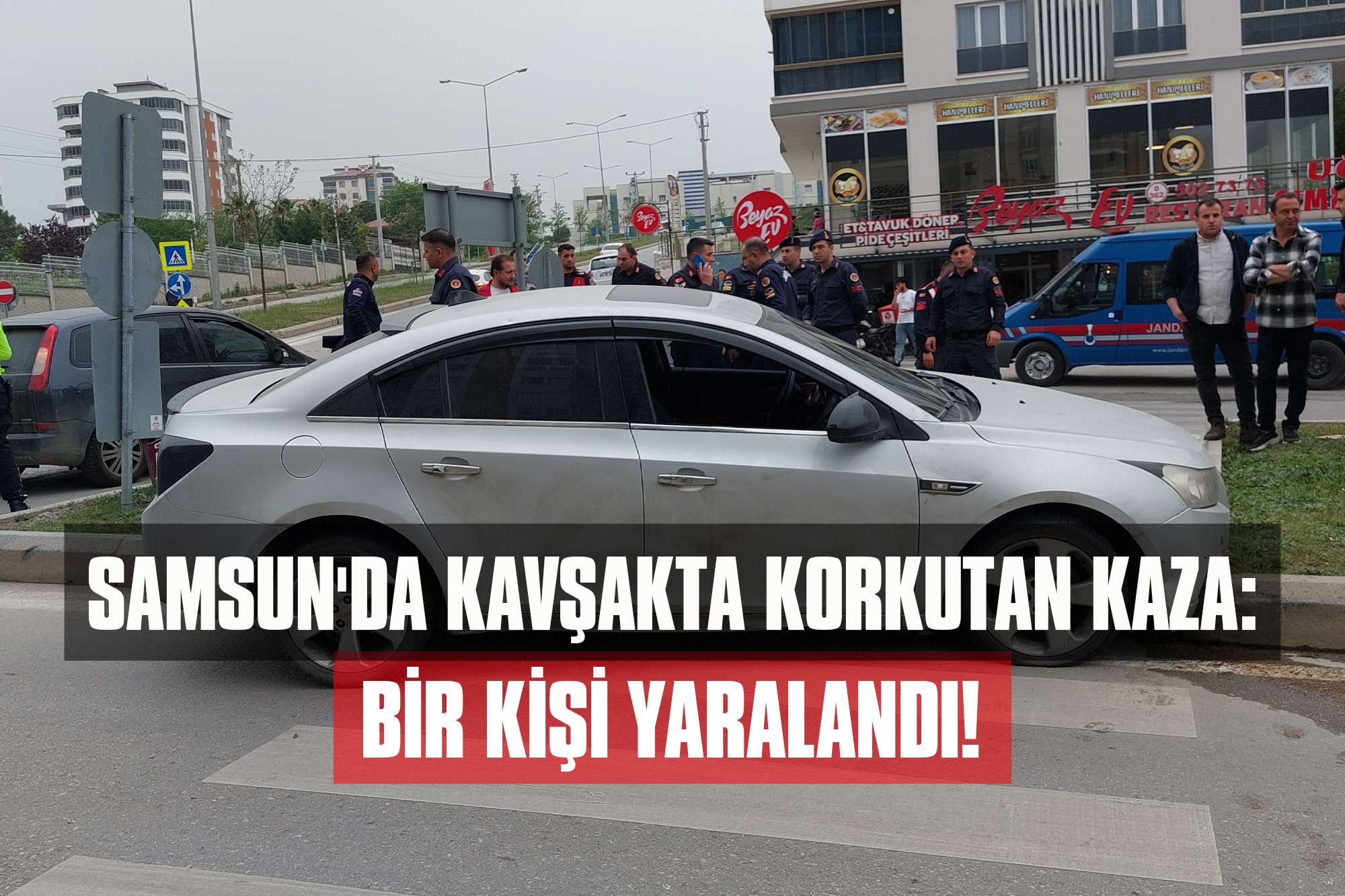 Samsun'da Kavşakta Korkutan Kaza: Bir Kişi Yaralandı!