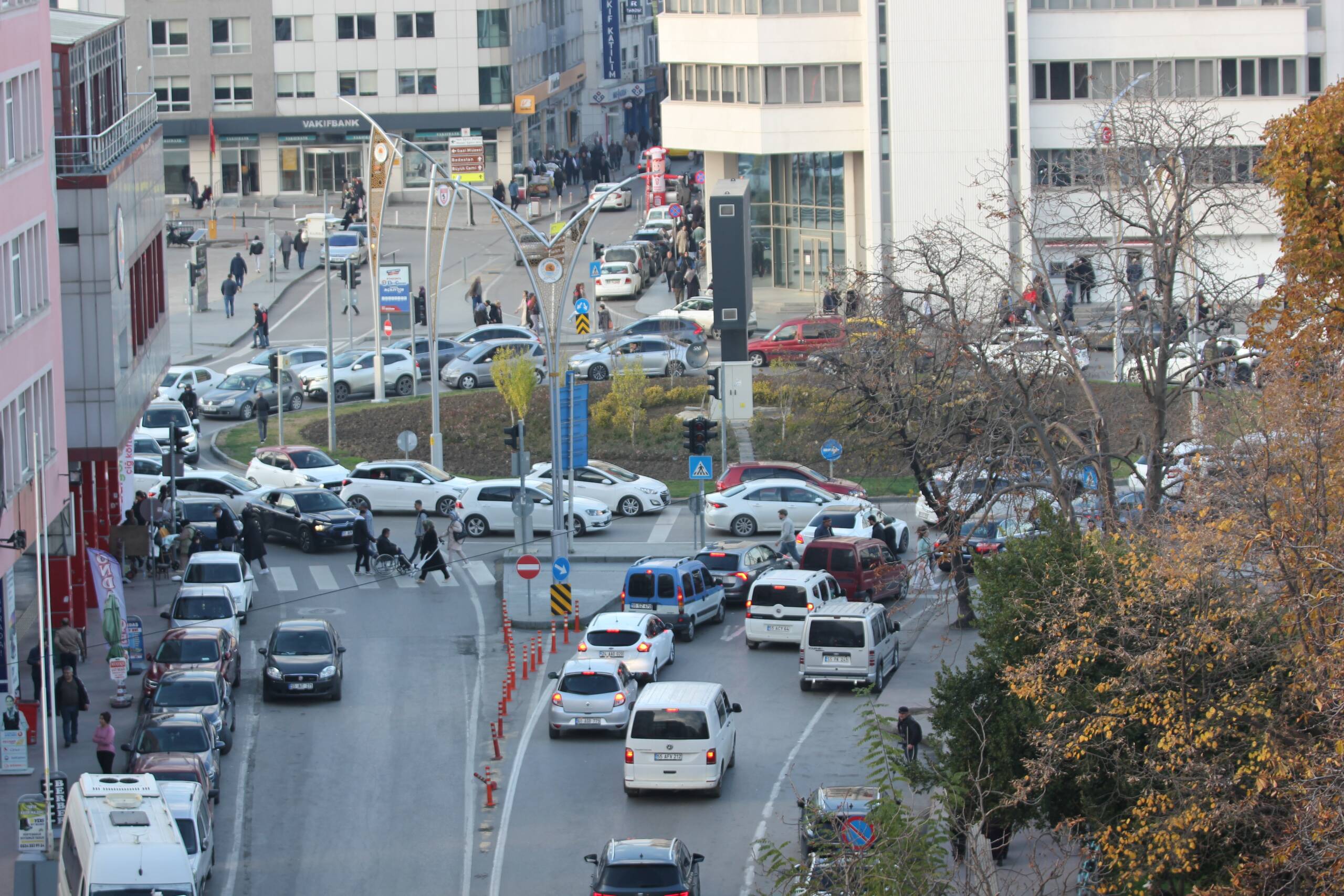 SAMSUN'DA TRAFİĞE KAYITLI TAŞIT SAYISI 492 BİN 832