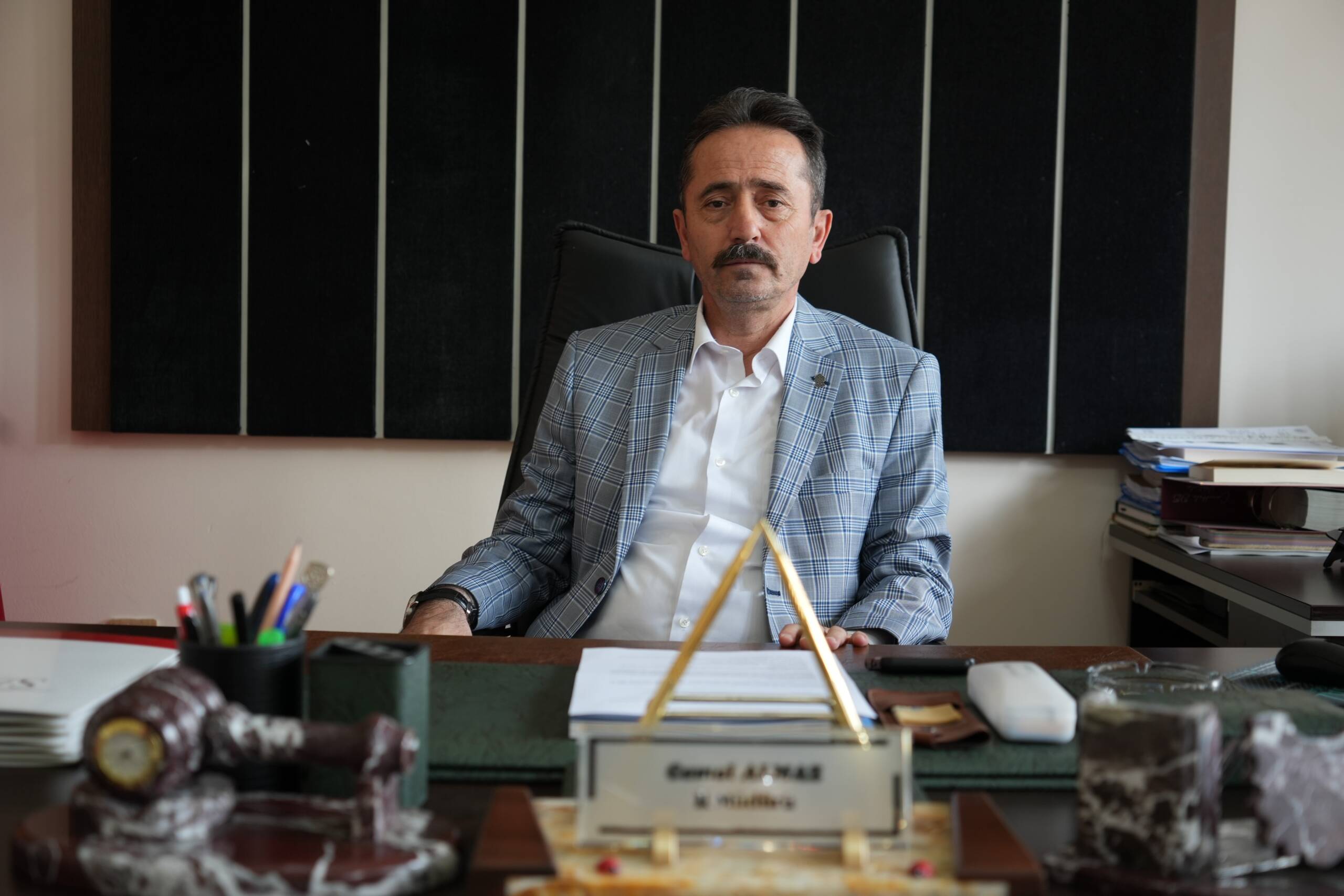 GÖREVDEN ALINAN İL KÜLTÜR VE TURİZM MÜDÜRÜ ALMAZ: "EŞİMİN SAĞLIK SORUNLARI NEDENİYLE GÖREVDEN AFFIMI VE ANKARA'YA TAYİN İSTEDİM"