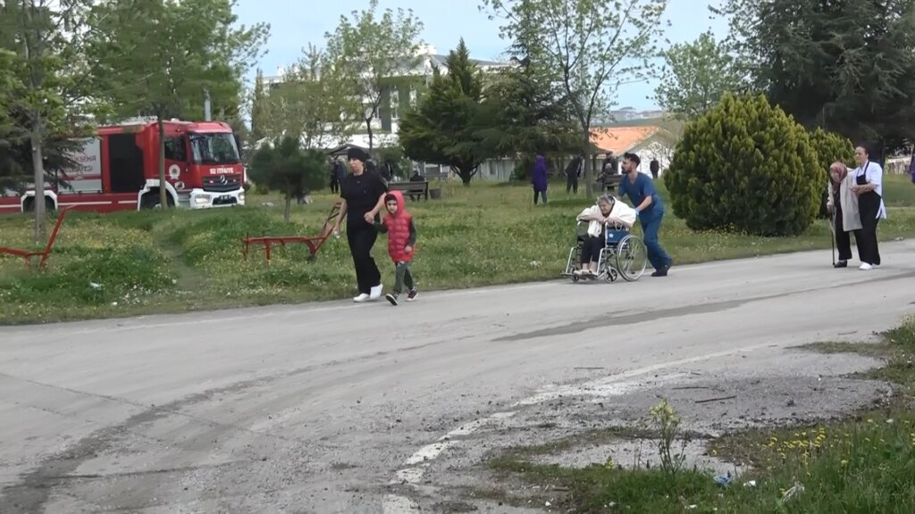 Huzurevinde yangın paniği samsun manşet haberleri Samsun manşet - samsun haberleri