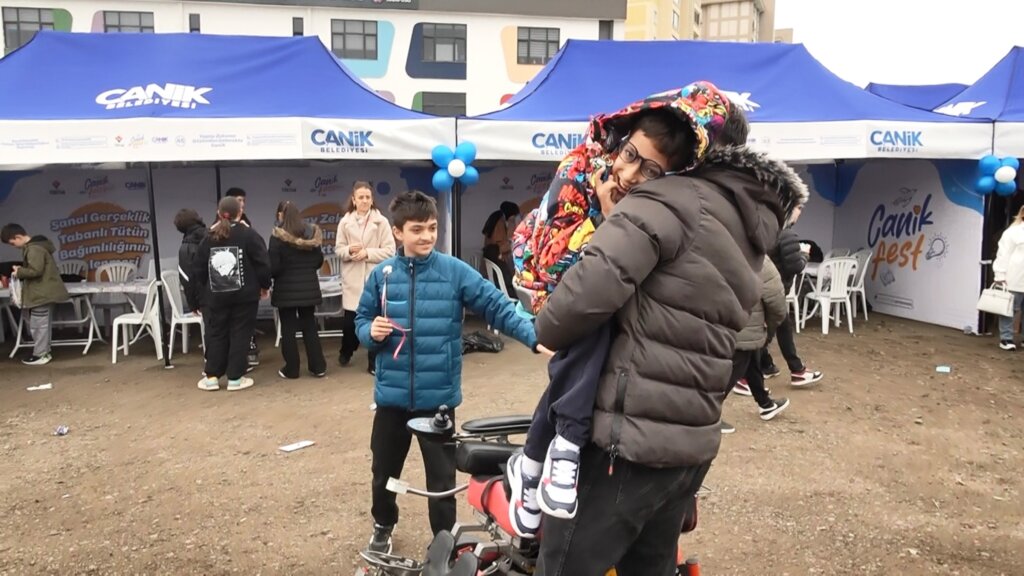 Sma hastası aslan, bilyalı araba hayalini yaşadı samsun manşet haberleri Samsun manşet - samsun haberleri