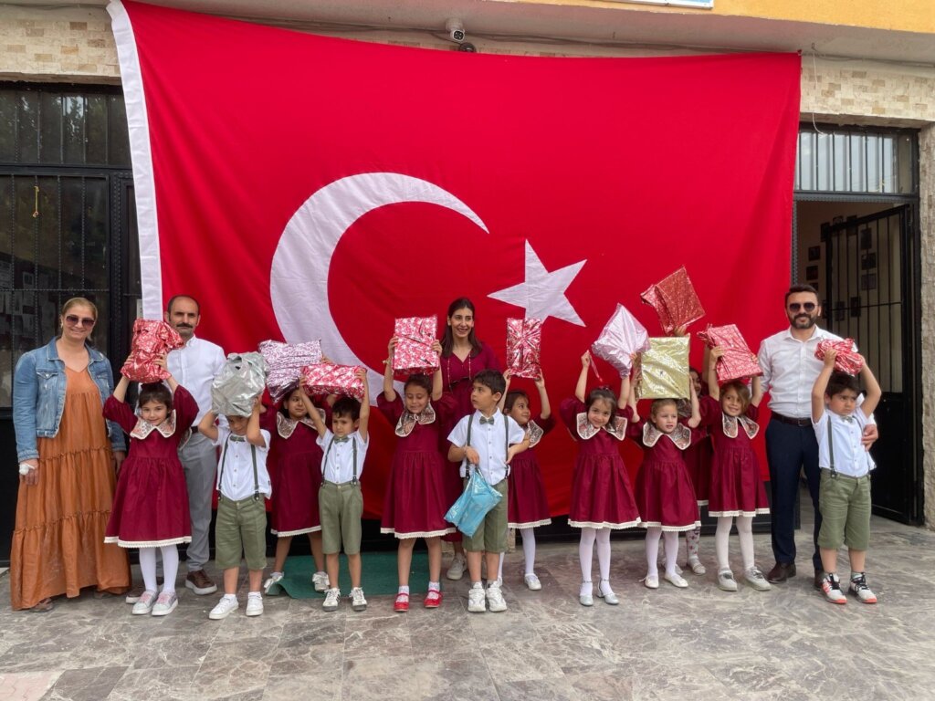Çarşambalı miniklerden hatay’a 23 nisan’a özel hediyeler samsun manşet haberleri Samsun manşet - samsun haberleri