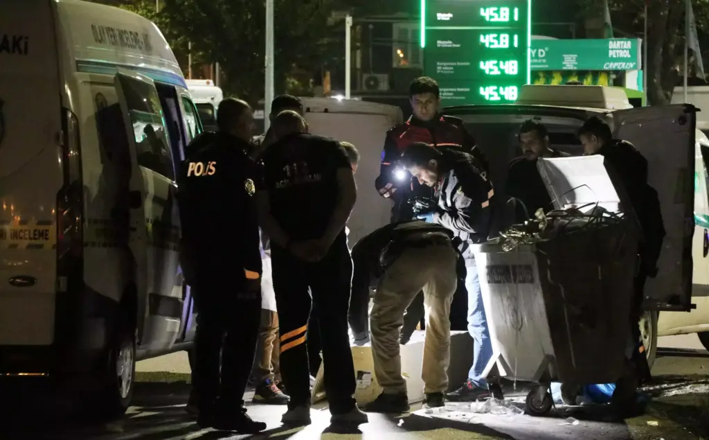 Vicdansızlık pes dedirtti: poşete sarılı bebek cesedi çöp konteynerinde bulundu samsun manşet haberleri Samsun manşet - samsun haberleri