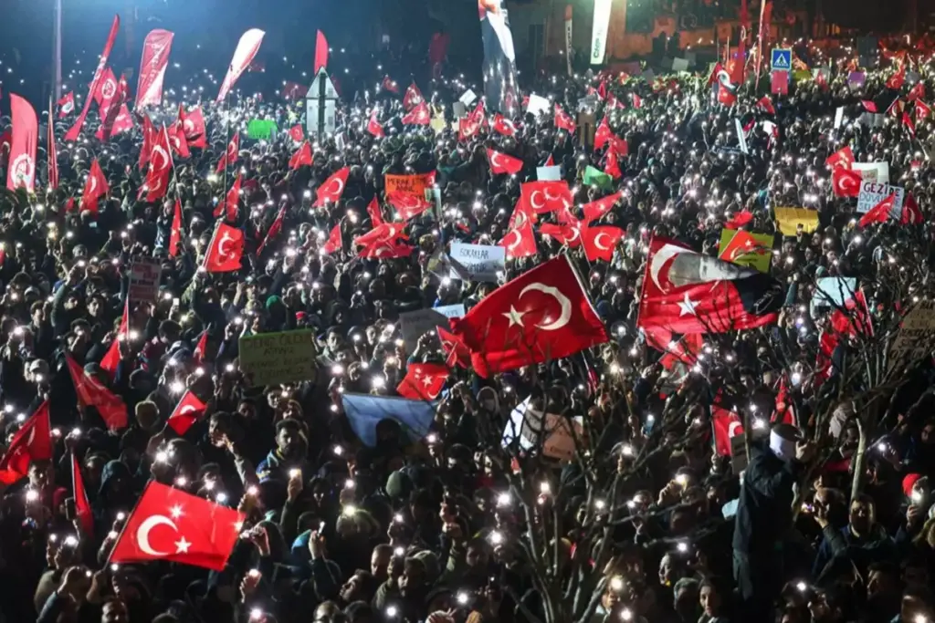 Berkay gezgin de aralarında! 102 genç i̇çin tahliye kararı çıktı samsun manşet haberleri Samsun manşet - samsun haberleri