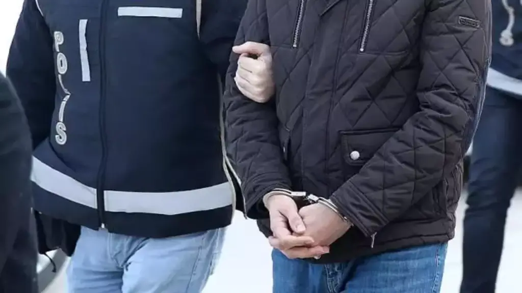 Samsun’da 6 yıl 3 ay hapis cezası olan fetö şüphelisi ele geçirildi samsun manşet haberleri Samsun manşet - samsun haberleri