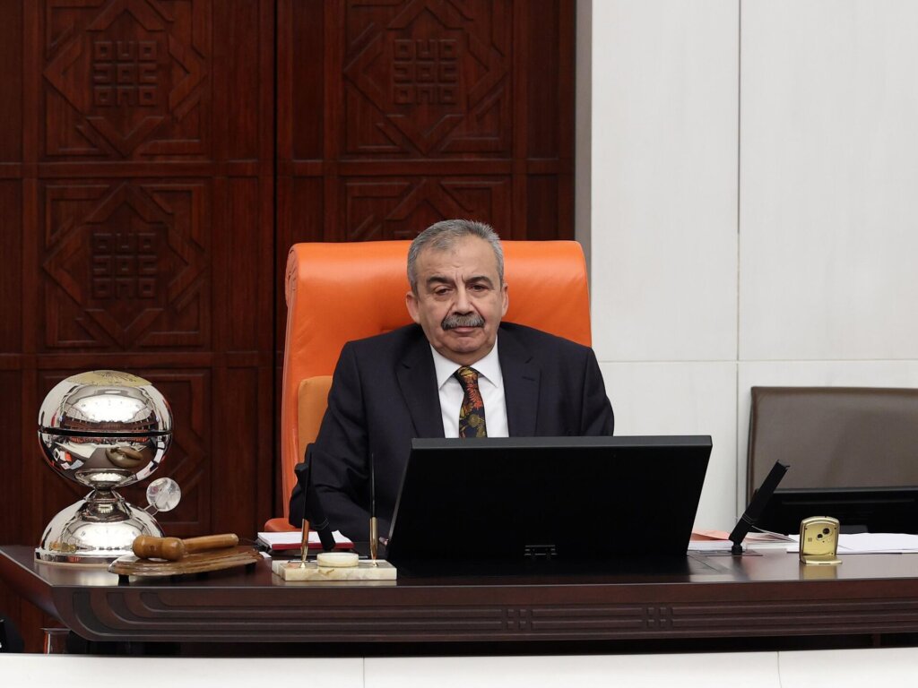 Sırrı süreyya önder’in son durumu nasıl? Hastaneden açıklama geldi samsun manşet haberleri Samsun manşet - samsun haberleri
