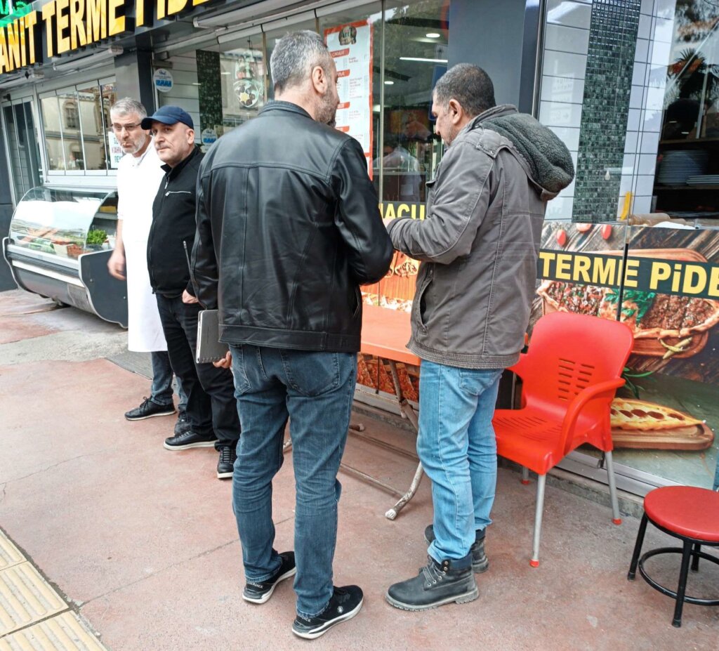 Dakikalarla kurtuldu: sahte polisin tuzağını gerçek polis bozdu samsun manşet haberleri Samsun manşet - samsun haberleri