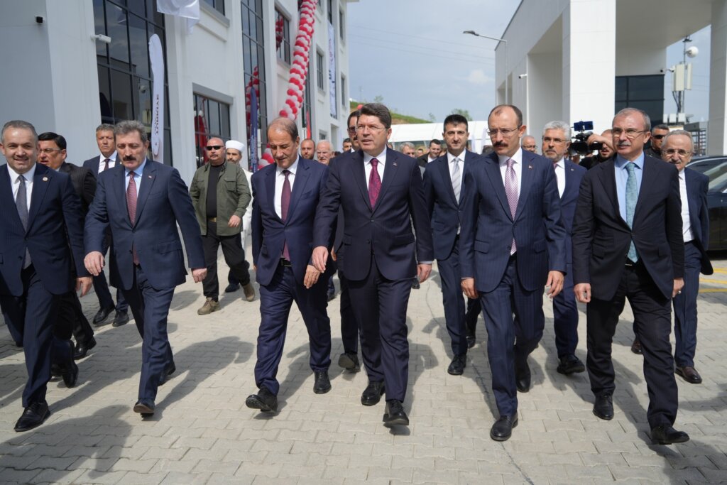 Adalet bakanı tunç: yargı hizmetlerinde yapay zeka dönemi başlıyor samsun manşet haberleri Samsun manşet - samsun haberleri