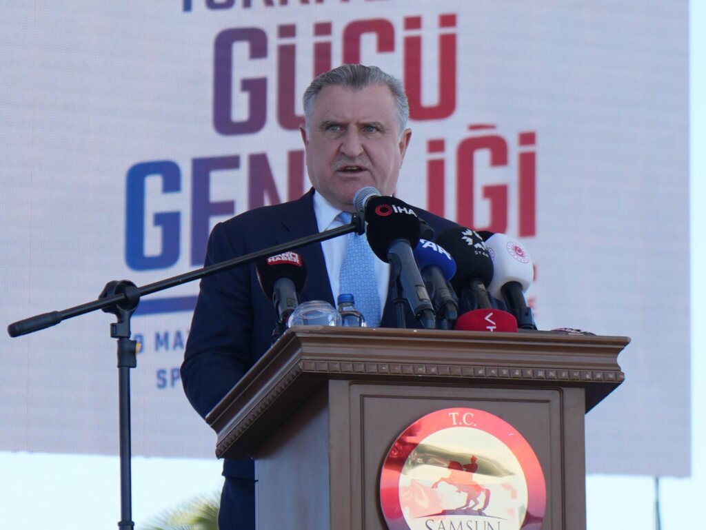 Samsun'da 19 mayıs bayrak devir teslim töreni samsun manşet haberleri Samsun manşet - samsun haberleri