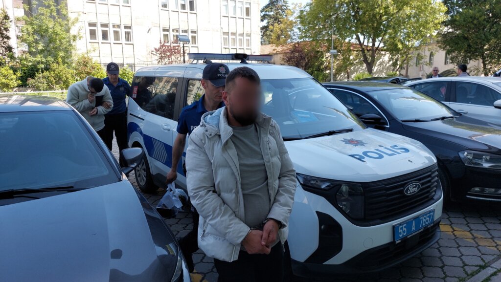 Ambulans şoförünün burnunu kıran saldırgan tutuklandı samsun manşet haberleri Samsun manşet - samsun haberleri