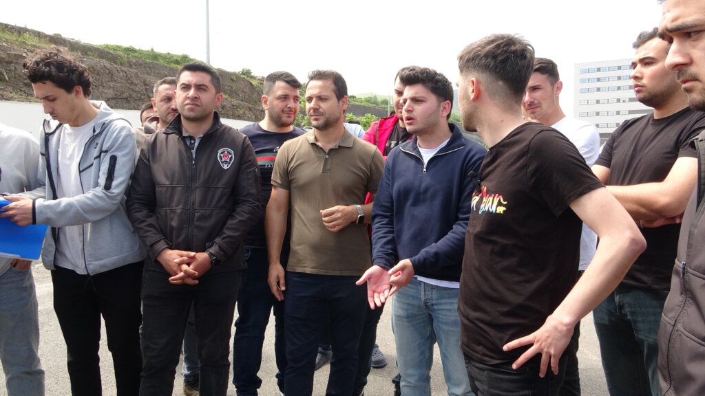 Şehir hastanesi i̇nşaatında 3 aydır maaş almayan güvenlik görevlileri maaşlarını i̇stiyor samsun manşet haberleri Samsun manşet - samsun haberleri