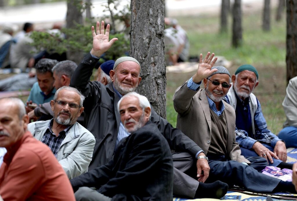 Canik belediyesi’nden emeklilere destek samsun manşet haberleri Samsun manşet - samsun haberleri