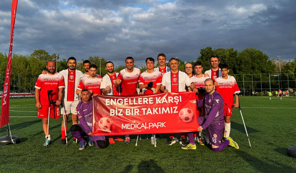 Samsun'da doktorlar futbol sahasında farkındalık i̇çin ter döktü! Samsun manşet haberleri Samsun manşet - samsun haberleri