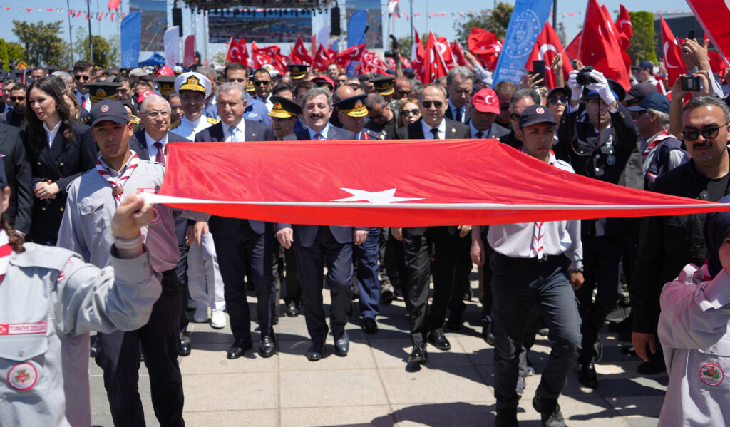 Samsun'da 19 mayıs bayrak devir teslim töreni samsun manşet haberleri Samsun manşet - samsun haberleri