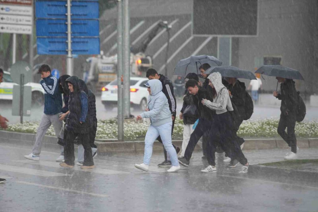 Samsun’da yağış uyarısı: 21 haziran’da yerel sağanak bekleniyor samsun manşet haberleri Samsun manşet - samsun haberleri
