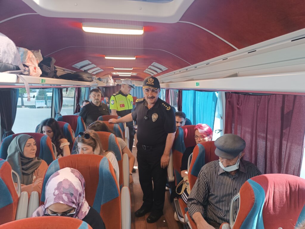 Samsun'da 7 bin polisle bayram trafiğine sıkı güvenlik samsun manşet haberleri Samsun manşet - samsun haberleri