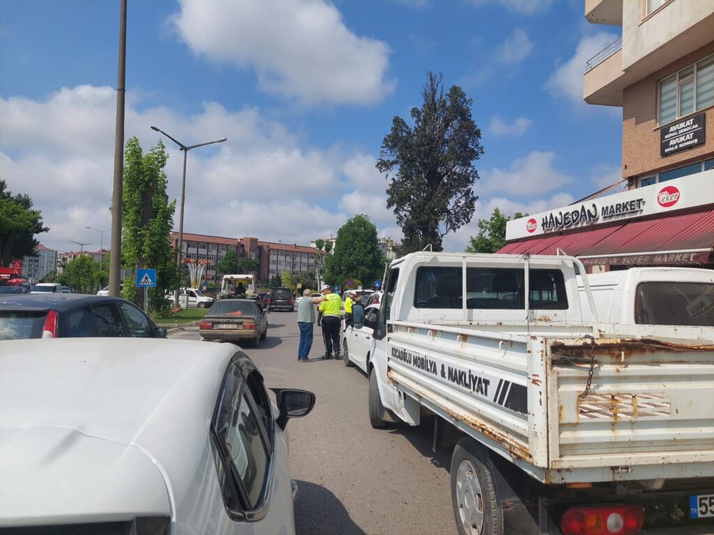 Bafra’da sürücülere ceza yağdı samsun manşet haberleri Samsun manşet - samsun haberleri
