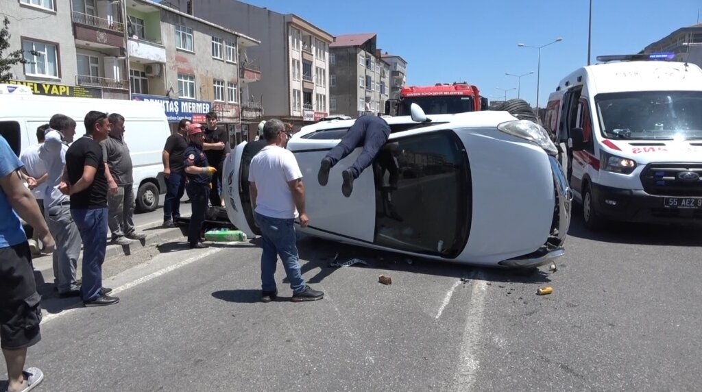 Bafra’da otomobil takla attı: 2 yaralı samsun manşet haberleri Samsun manşet - samsun haberleri