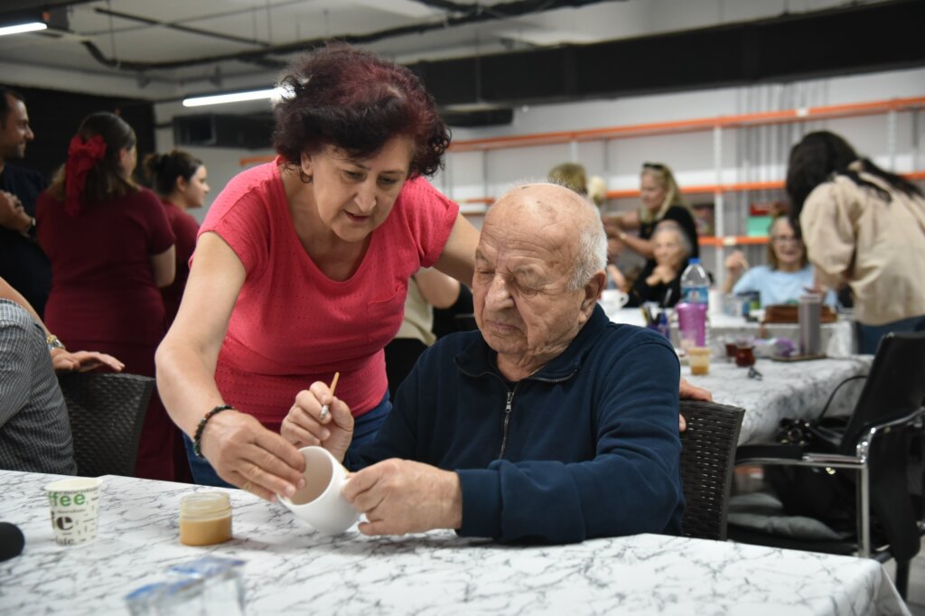 Çini sanatıyla nesiller buluşuyor etkinliği samsun manşet haberleri Samsun manşet - samsun haberleri