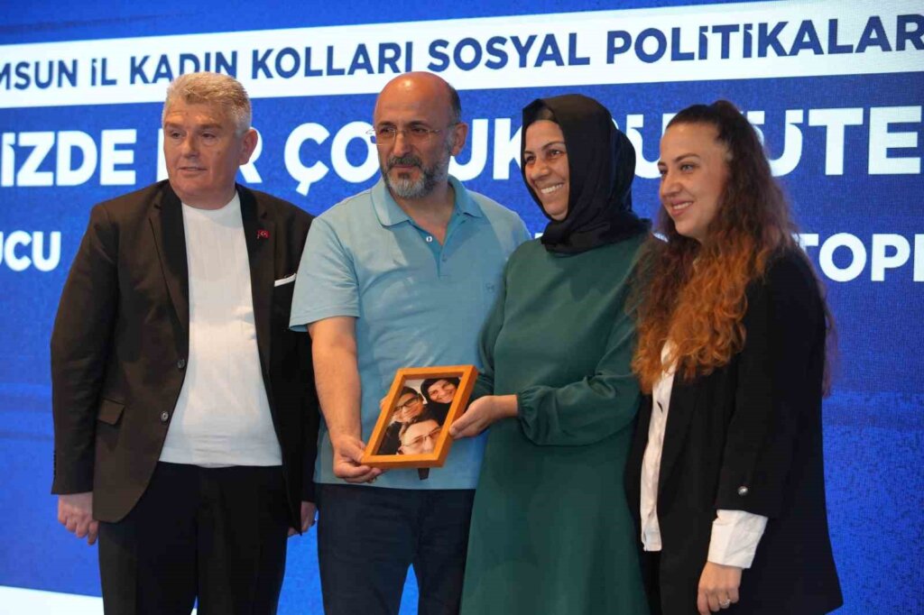 Samsun'da koruyucu aileler gözyaşlarıyla konuştu: onlar bizi değiştirdi samsun manşet haberleri Samsun manşet - samsun haberleri