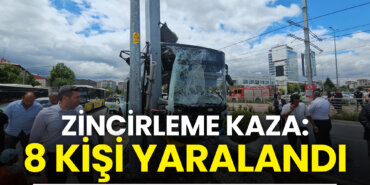 tir-halk-otobusune-ve-arabaya-carpti-8-yarali