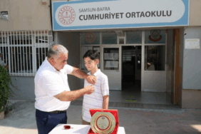 lgs-turkiye-birincisi-ogrenci-plaket-ve-altinla-odullendirildi