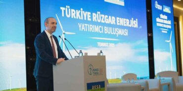 tureb-ve-aksa-elektrik-turkiye-ruzgar-gucu-yatirimci-bulusmasinda-yatirimci-paydaslari-bir-ortaya-getirdi-cWB8IYhA.jpg