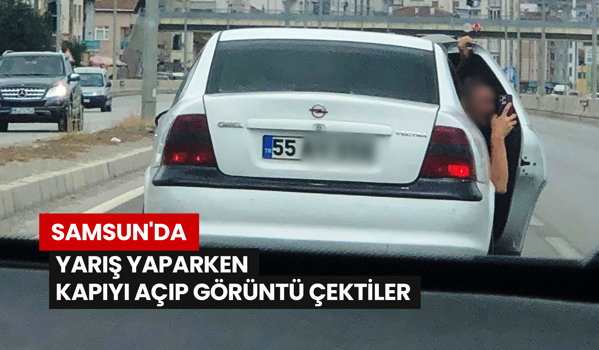 samsunda-yaris-yaparken-kapiyi-acip-goruntu-cektiler