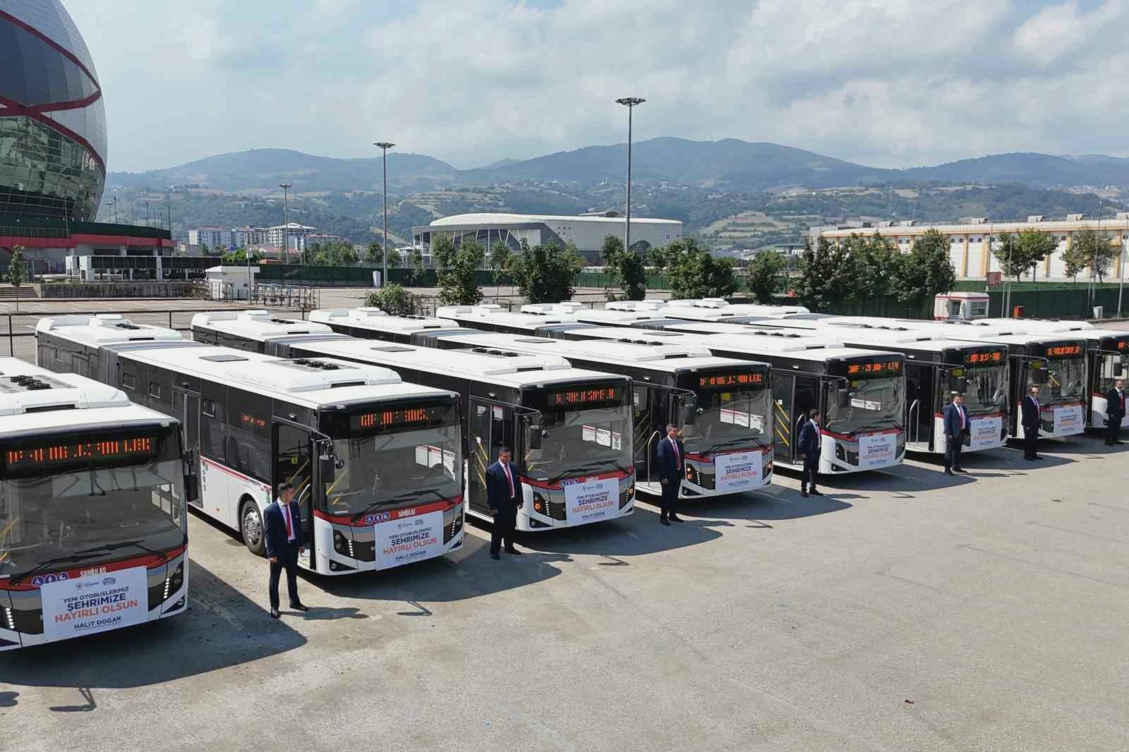 Geçerli görselin alternatif metni yok. Dosya adı: samsunun-ulasim-filosuna-10-koruklu-otobus-katildi-7iwh1zvA.jpg