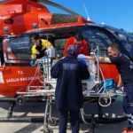 Ambulans-helikopter-yeni-dogan-bebek-icin-zamanla-yaristi-6d083b123db66eaada9e71c4a64444b5