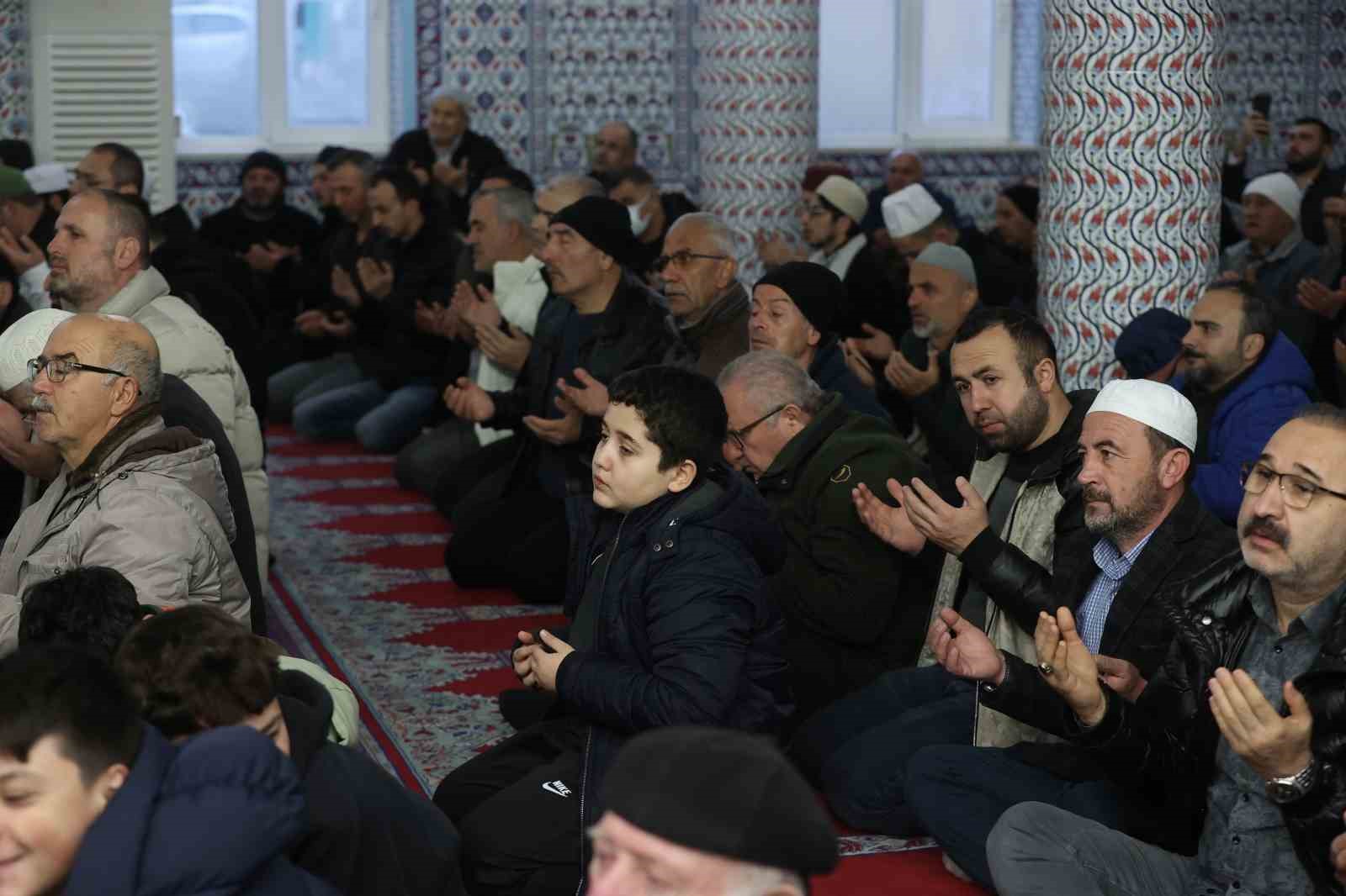 Diyanet-Isleri-Baskani-Erbas-Ibadetler-daha-iyi-insan-yapmanin-vasitasidir-42719b42cc8806bedb7851ae3f21ada0