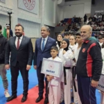 Turkiye-Kyokushin-Stil-Karate-Sampiyonasinin-seremonisi-yapildi-f2e38c48cb3d01e2984f015123eaf49e