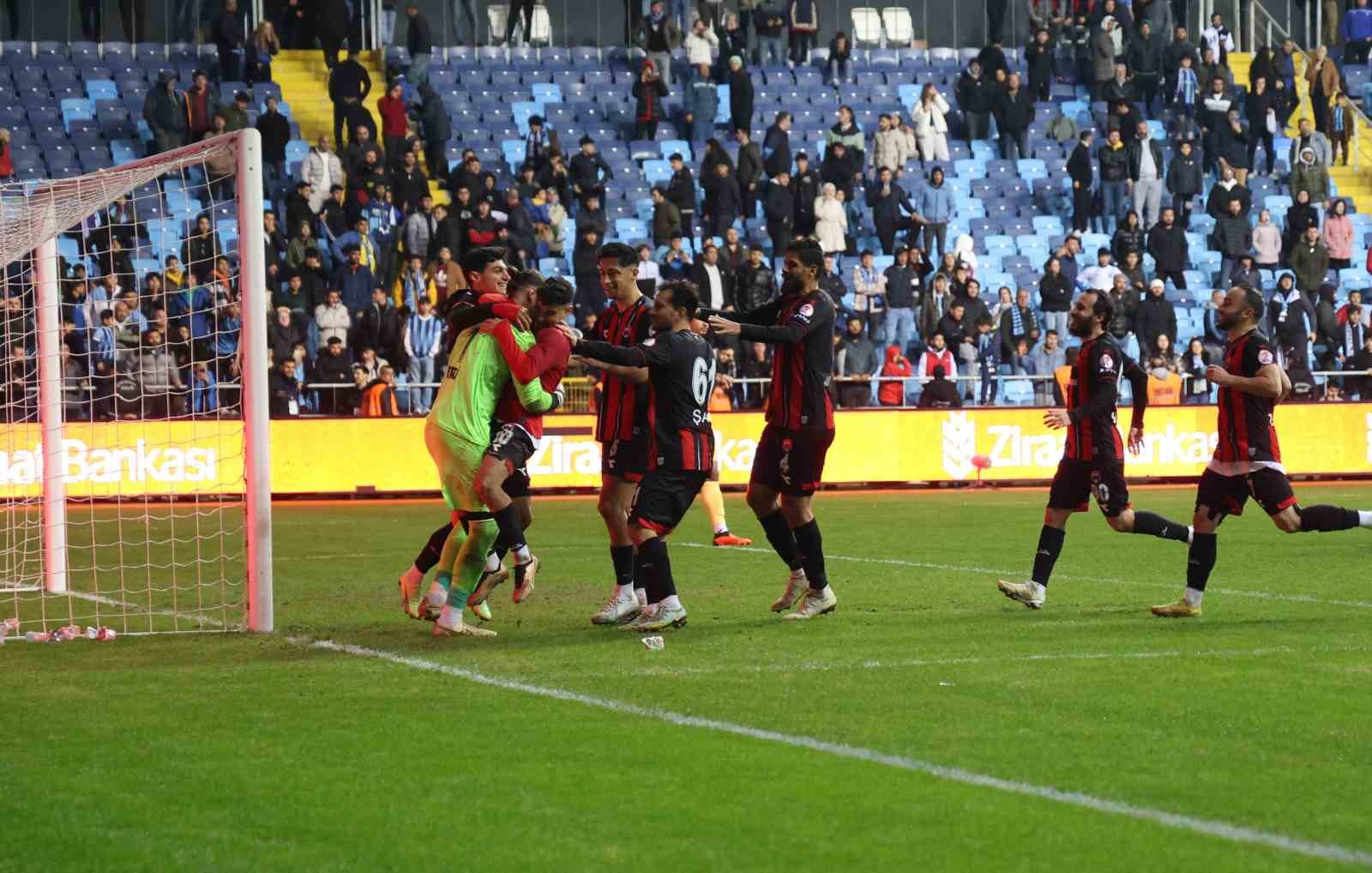 Ziraat-Kupasinda-TFF-2-Ligin-tek-temsilcisi-24Erzincanspor-gozune-dort-buyukleri-kestirdi-391e83e8a877e62805ad714699f635bc