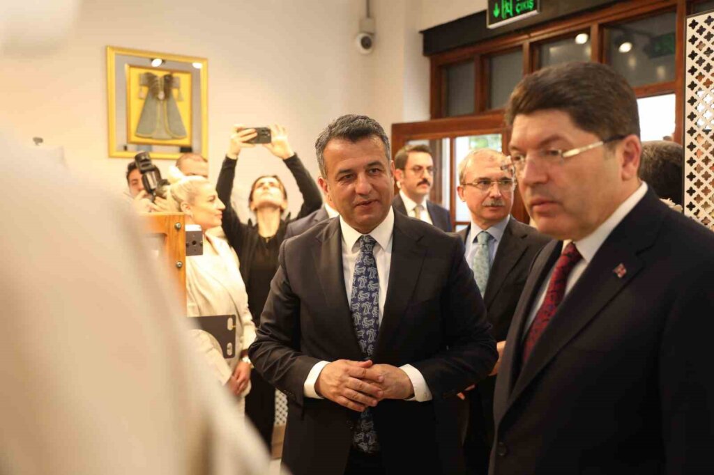 Adalet bakanı yılmaz tunç samsun'a geldi samsun manşet haberleri Samsun manşet - samsun haberleri