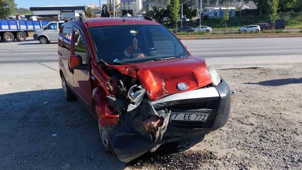 Cenazeye giden aile samsun'da kaza yaptı samsun manşet haberleri Samsun manşet - samsun haberleri