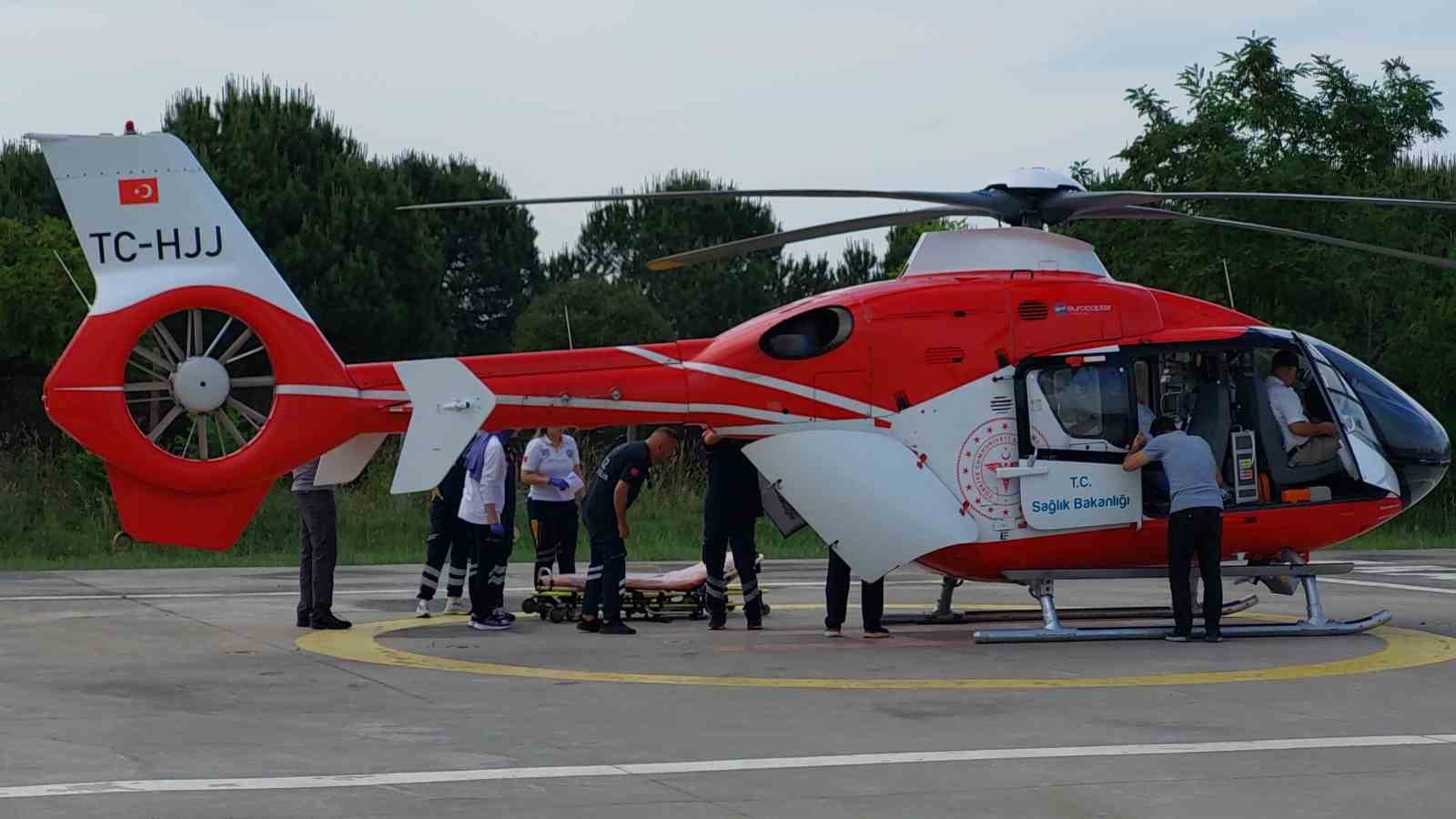 Evde-baygin-bulunan-kadin-ambulans-helikopterle-hastaneye-sevk-edildi-fe32f163b9f44a1da1cd07c1502d948b