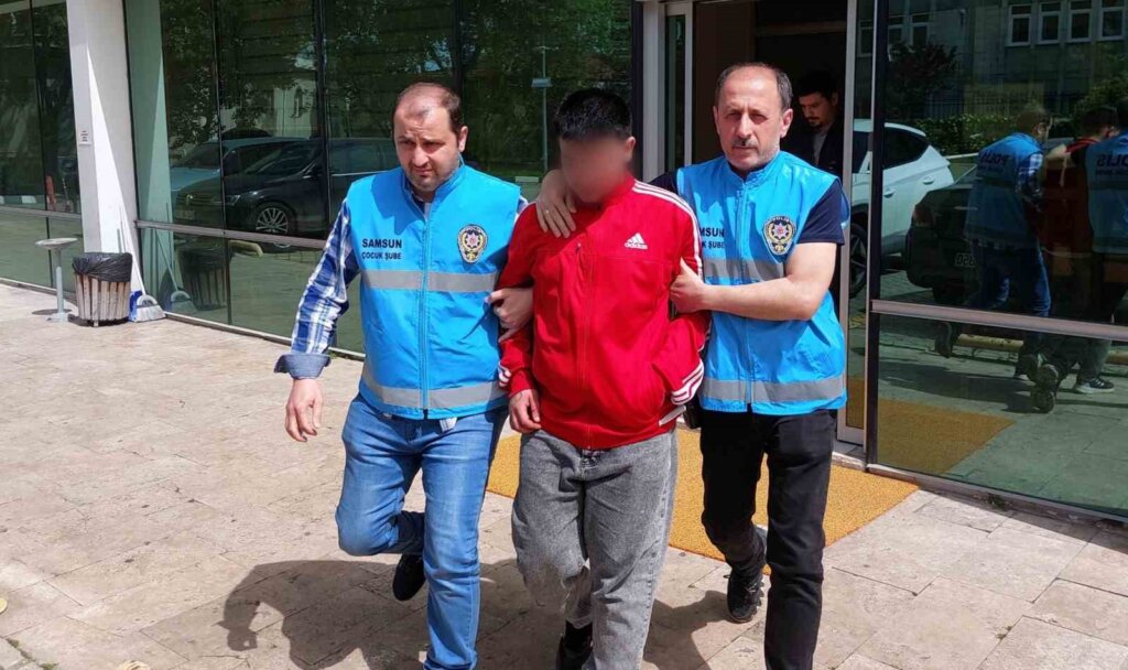 17 yaşındaki bıçaklı saldırgan mahkemede tutuklandı samsun manşet haberleri Samsun manşet - samsun haberleri